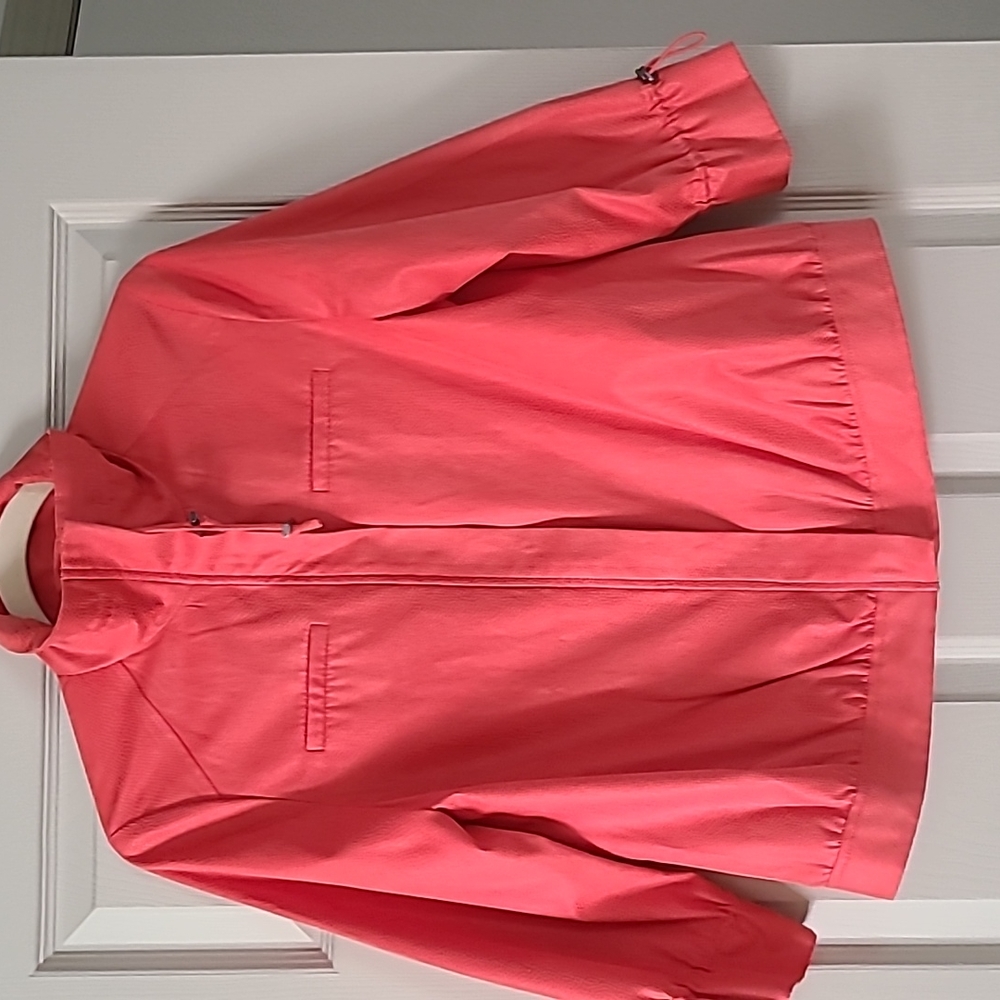 Chico's reptile-textured coral jacket. Poly. Washable. Like new. Size 0. XS-S